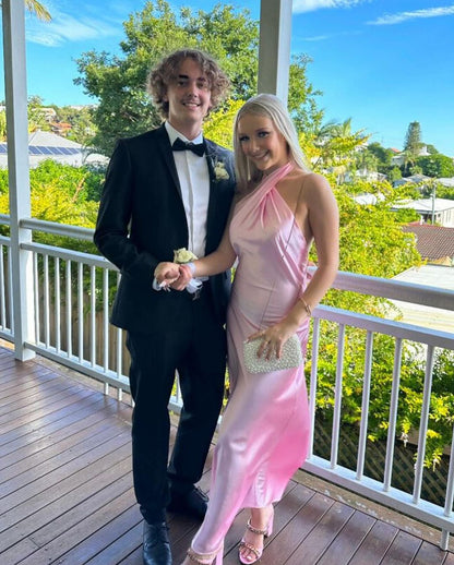 Robe de soirée longue fourreau rose à col licou J3556