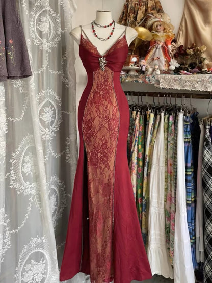 Robe de bal vintage en dentelle bordeaux à col en V et manches longues, style sirène, tenue de soirée, d'anniversaire, J3677