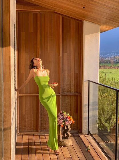 Robe de bal longue fourreau verte à bretelles spaghetti J3681