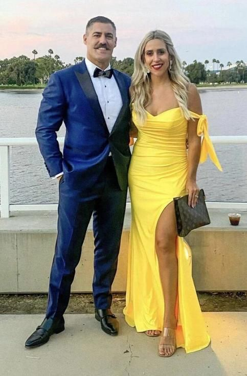 Off The Shoulder Split Yellow Prom Dresses J3776