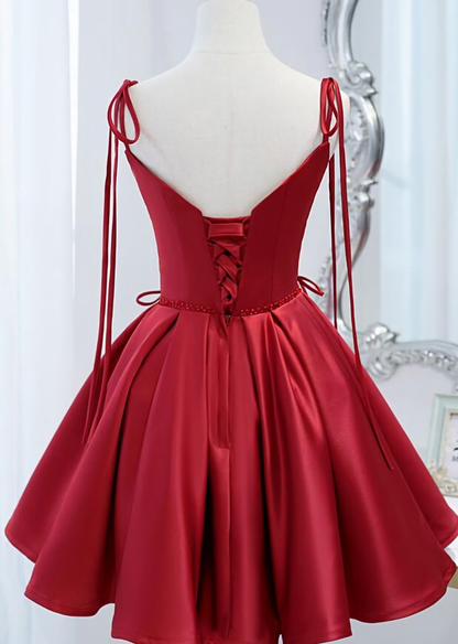 Robe de bal courte en satin à col en V, robe de soirée rouge J4337