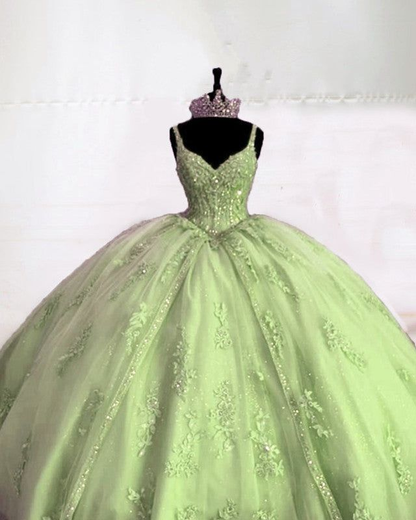 Robe de bal verte à col en V et appliques pour anniversaire, Sweet 16, robe de Quinceanera J4582