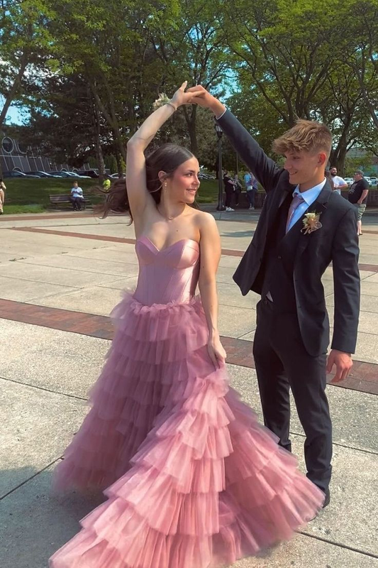 A Line Sweetheart Pink Layered Tulle Long Prom Dresses J4605