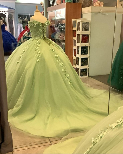 Robe de Quinceanera vert sauge à épaules dénudées et fleurs pour les 16 ans J4634