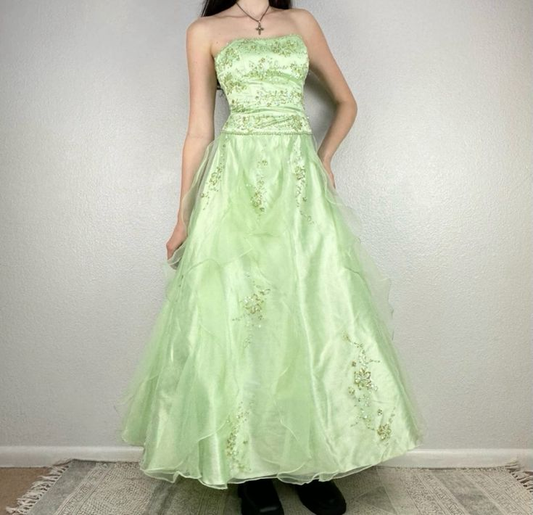 Strapless Green A Line Long Prom Dress Vintage Applique Party Gown J4694