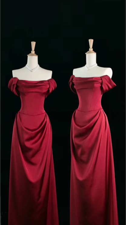 Robe de soirée longue en satin rouge, coupe trapèze, épaules dénudées, J4289