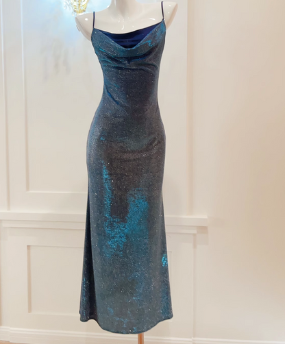 Robe de bal longue à bretelles spaghetti et paillettes J4799
