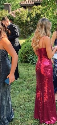 Robe de soirée longue rose à bretelles spaghetti et sequins J4813