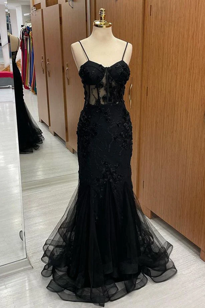 Robe de soirée longue noire à bretelles spaghetti et appliques style sirène en tulle J4833