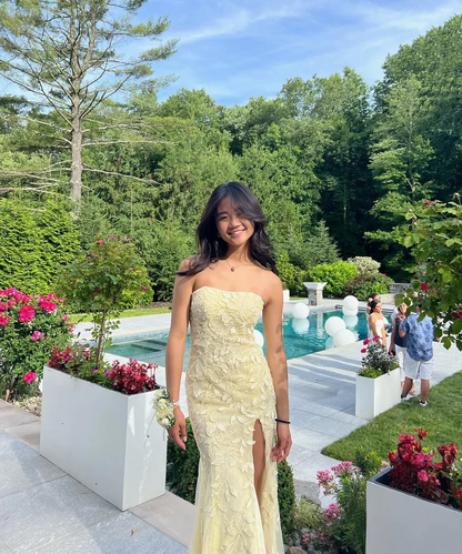 Robe de bal longue en dentelle jaune avec fente, sans bretelles, style sirène, J4870