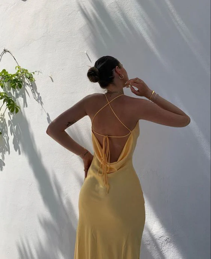Robe de soirée sirène jaune à bretelles spaghetti et dos nu J4901