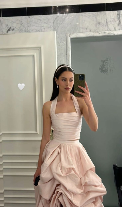 Robe de bal longue à col licou et coupe trapèze J4973