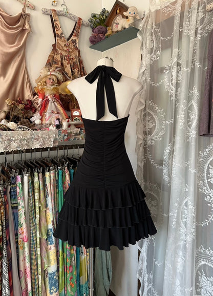 Halter V Neck Black A Line Short Prom Dress Vintage Layered Party Dress J5022