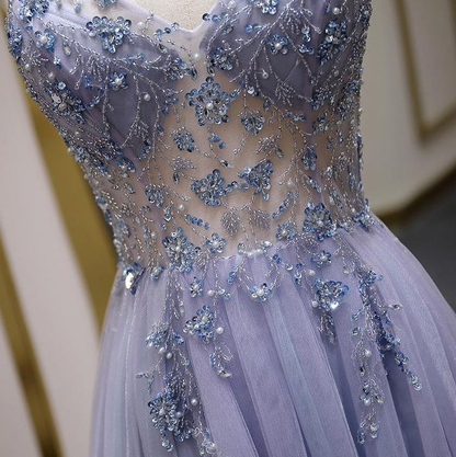 Robe de soirée longue en tulle fendue, coupe trapèze, bretelles spaghetti, perles, J5035