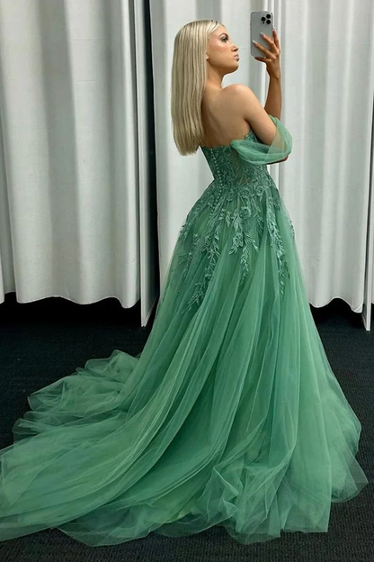 Robe de soirée en tulle vert à épaules dénudées et dentelle J5037