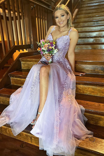 Robe de bal longue en tulle avec appliques et coupe trapèze J5118