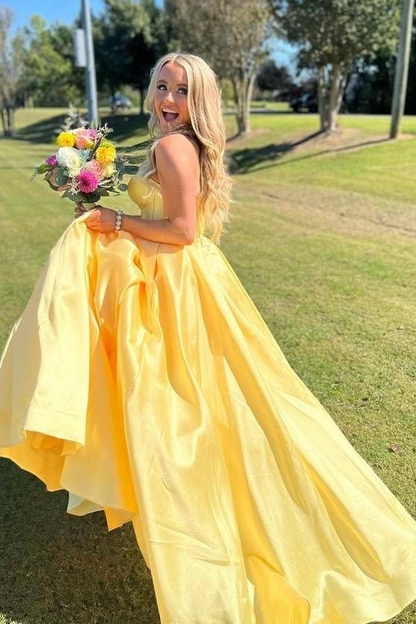 Robe de bal en satin jaune à décolleté en cœur et coupe trapèze J5300
