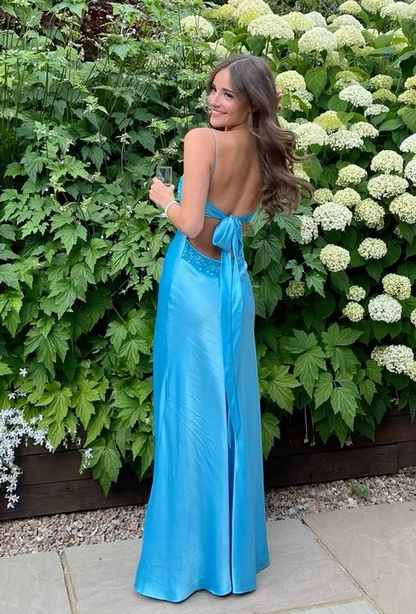 V-Ausschnitt Spaghetti Memriad Langes Ballkleid Blaues Abendkleid J5362
