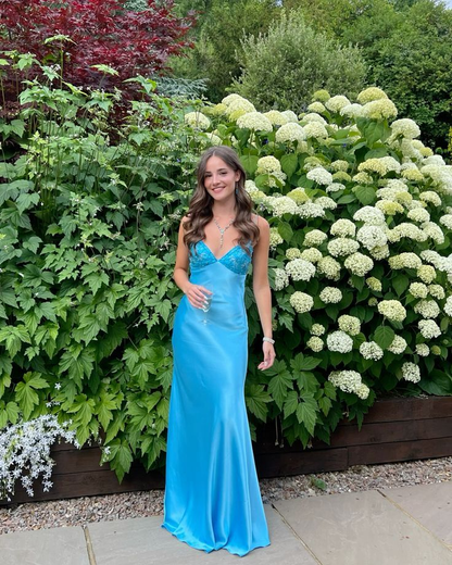 V-Ausschnitt Spaghetti Memriad Langes Ballkleid Blaues Abendkleid J5362