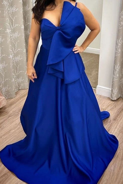 Robe de bal longue en satin bleu roi coupe trapèze J5456 