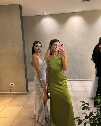 Robe de bal longue verte dos nu en satin J5615 