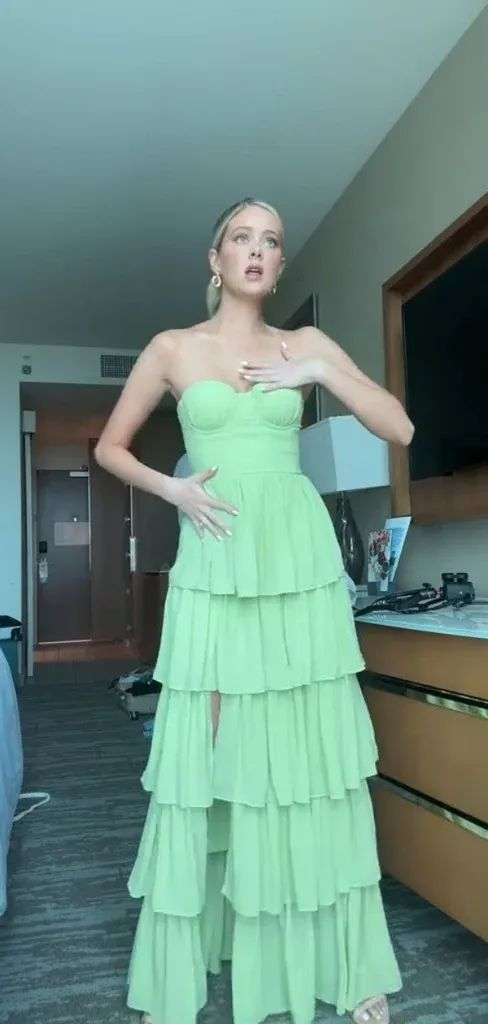 Mintgrünes A-Linien-Ballkleid mit Stufendesign, formelle Partykleider J5755 