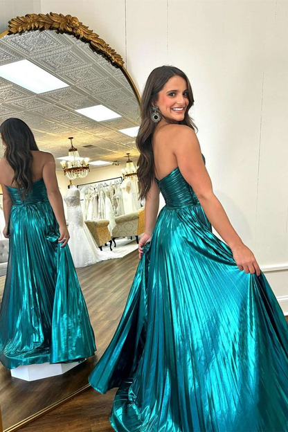 Robe longue plissée métallisée à col en cœur J5818
