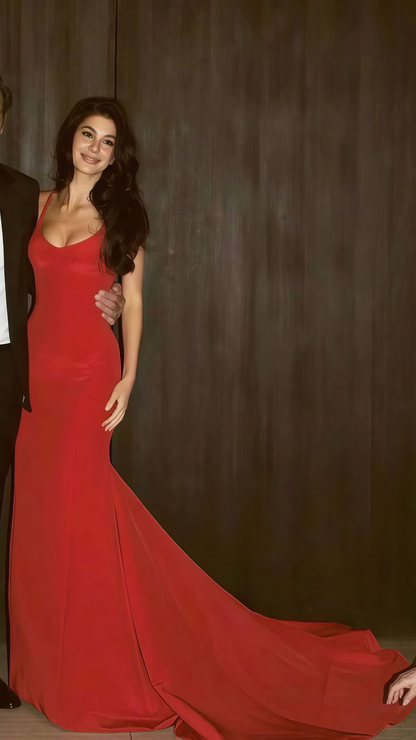 Rotes Meerjungfrau-Ballkleid aus Satin mit Schleppe J5837