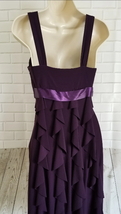Lila Rüschen A-Linie Ballkleid Langes Abendkleid J6009
