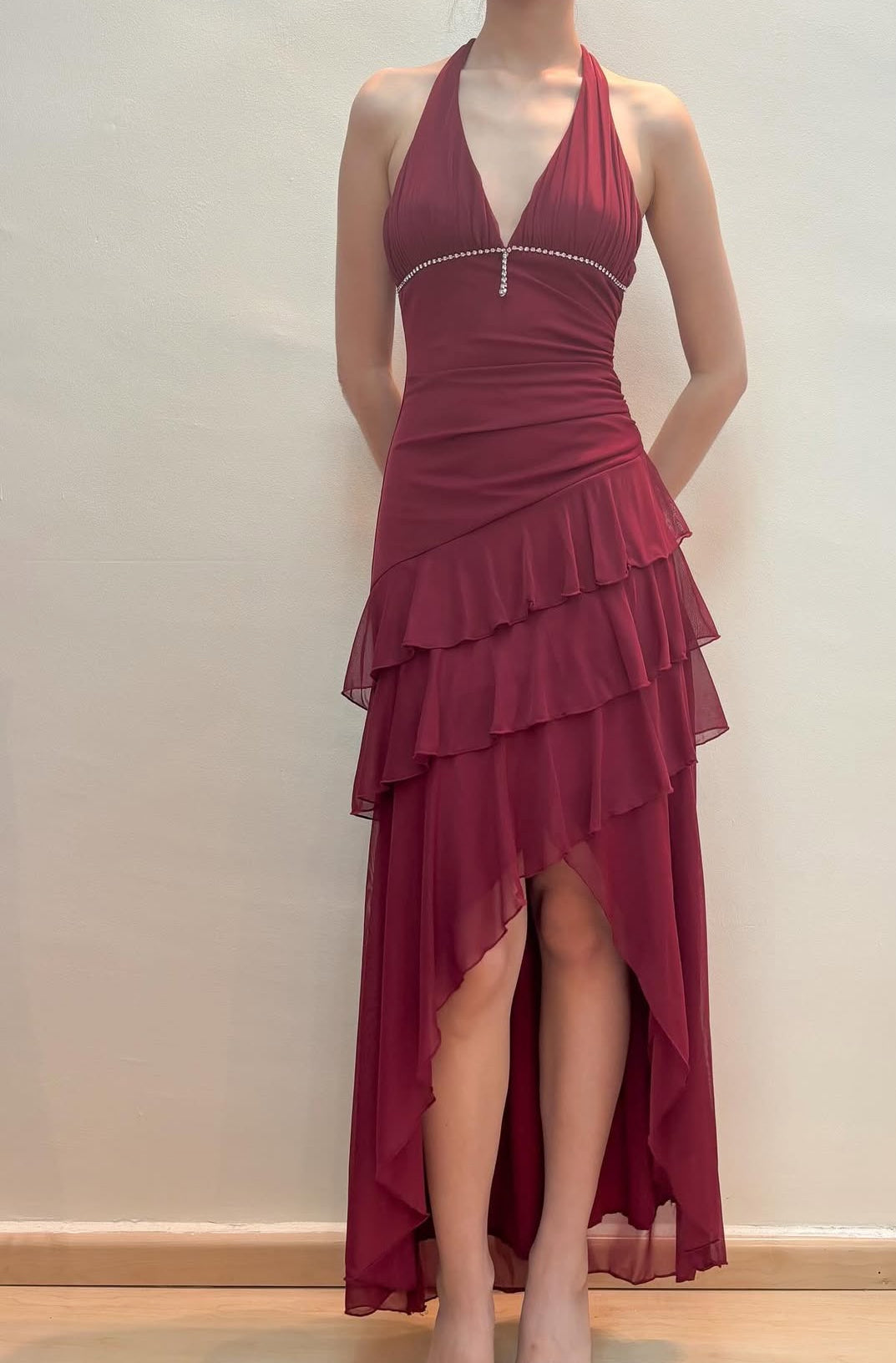 Neckholder-Ballkleid mit langen Lagen, formelles Abendkleid, Partykleid J8547