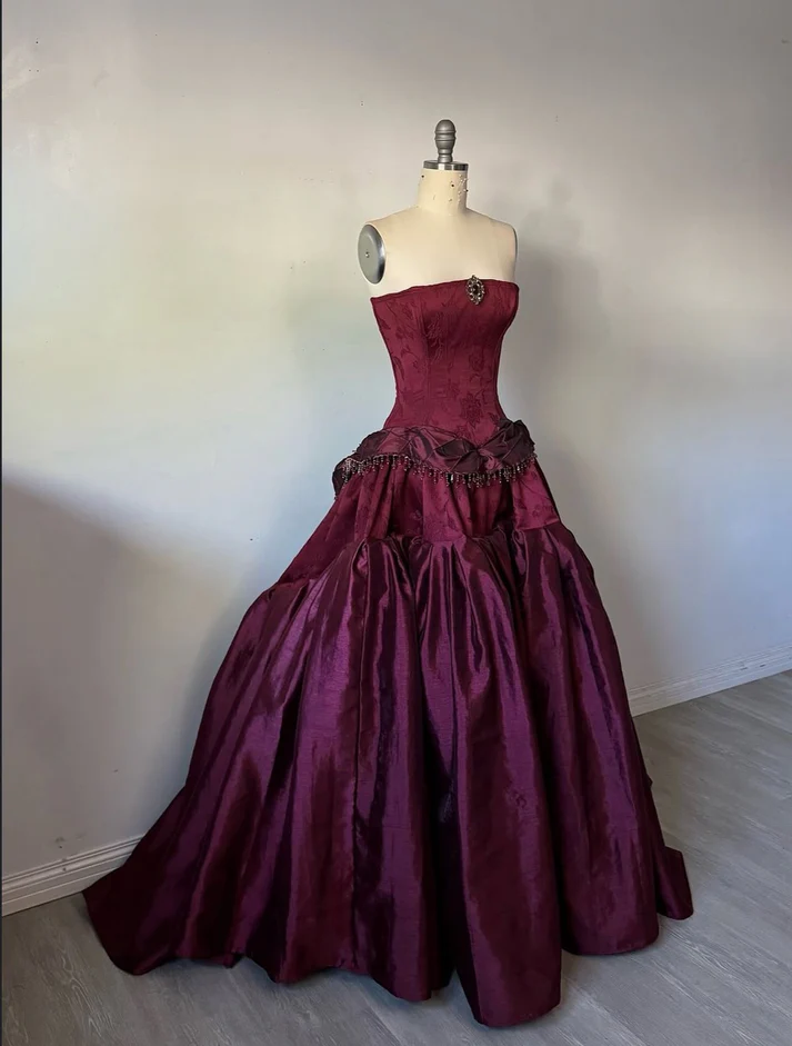 Strapless Burgundy Vintage Prom Dresses Formal Party Gown J8690